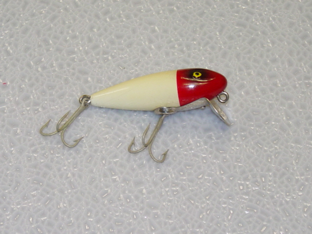 Paw Paw Flyrod Groove Head Wobbler 700, Red Head White color – My Bait  Shop, LLC